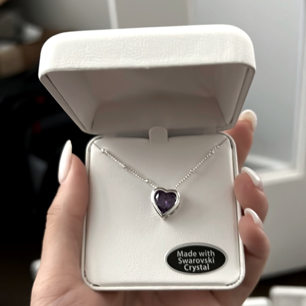 Purple Heart shaped silver necklace